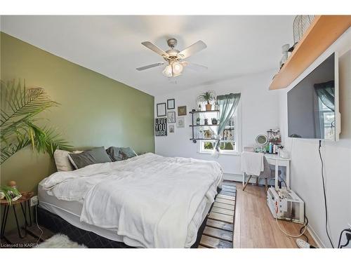 260 John Street, Gananoque, ON - Indoor Photo Showing Bedroom