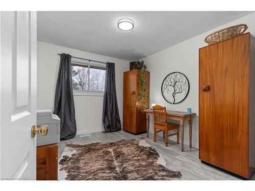 412 Card Road, Yarker, ON - Indoor Photo Showing Other Room