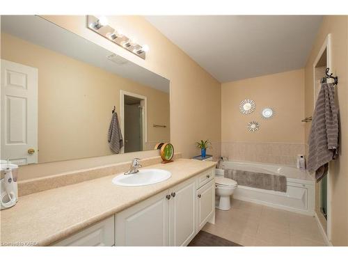 484 Country Club Drive, Bath, ON - Indoor Photo Showing Bathroom