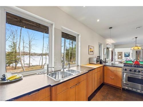 2797 Macgillivray Lane, Perth Road Village, ON - Indoor Photo Showing Kitchen With Double Sink