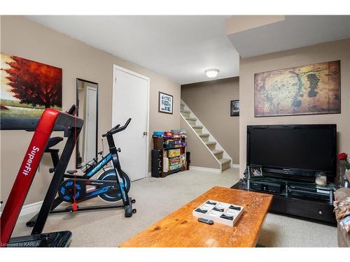 875 Oakview Avenue, Kingston, ON - Indoor Photo Showing Gym Room