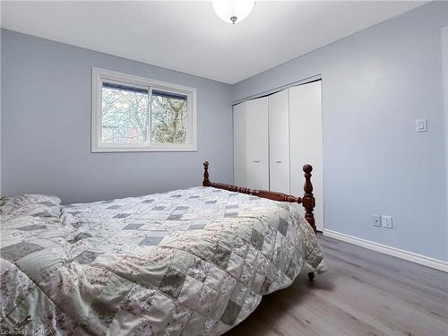 910 Cresthill Street, Kingston, ON - Indoor Photo Showing Bedroom