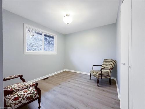 910 Cresthill Street, Kingston, ON - Indoor Photo Showing Other Room