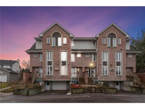 4-1 Timberview Way, Nepean, ON - Outdoor With Facade