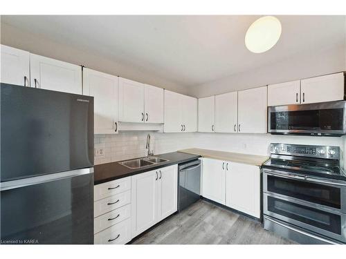4-1 Timberview Way, Nepean, ON - Indoor Photo Showing Kitchen With Stainless Steel Kitchen With Double Sink