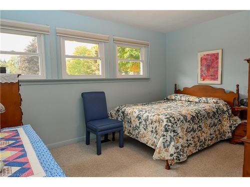 670 Steel Street, Gananoque, ON - Indoor Photo Showing Bedroom