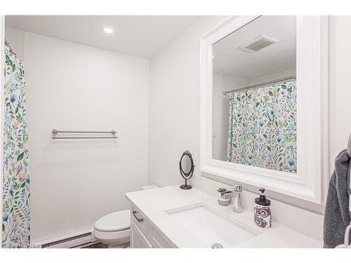 78 Carruthers Avenue, Kingston, ON - Indoor Photo Showing Bathroom