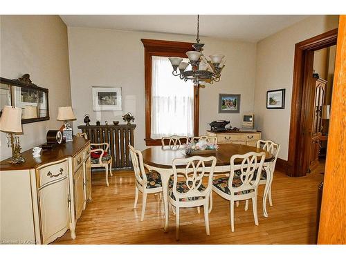 24 Perth Street, Lyn, ON - Indoor Photo Showing Dining Room