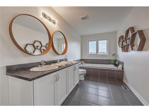 100 Brennan Crescent, Odessa, ON - Indoor Photo Showing Bathroom