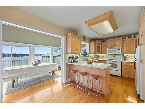 1 Leavis Shores, Gananoque, ON - Indoor Photo Showing Kitchen