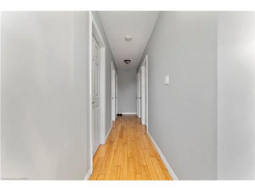 29 Seventh Avenue, Kingston, ON - Indoor Photo Showing Other Room