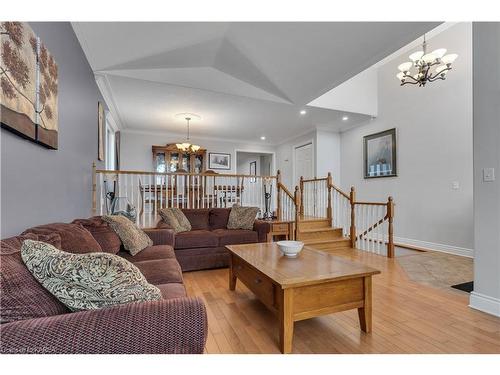 163 Rose Abbey Drive, Kingston, ON - Indoor Photo Showing Living Room
