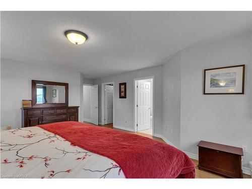 163 Rose Abbey Drive, Kingston, ON - Indoor Photo Showing Bedroom