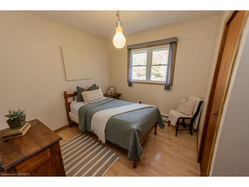 795 Lasalle Boulevard, Kingston, ON - Indoor Photo Showing Bedroom