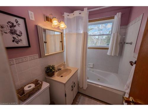 795 Lasalle Boulevard, Kingston, ON - Indoor Photo Showing Other Room