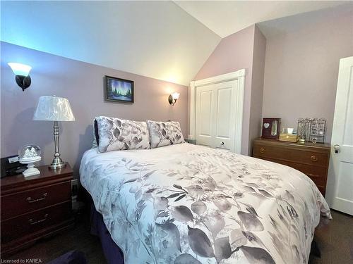 462 Victoria Street N, Tweed, ON - Indoor Photo Showing Bedroom