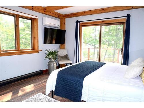 29263 Highway 7, Arden, ON - Indoor Photo Showing Bedroom