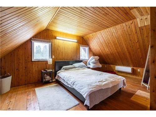 1428 Concession 5B Road, Lanark, ON - Indoor Photo Showing Bedroom
