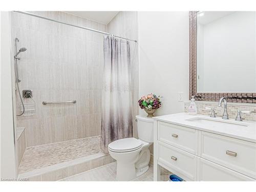 494 Spithead Road, Gananoque, ON - Indoor Photo Showing Bathroom