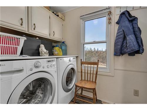1194 Christian Road, Bloomfield, ON - Indoor Photo Showing Laundry Room
