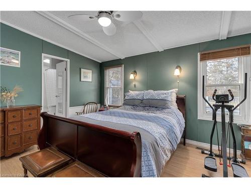 1194 Christian Road, Bloomfield, ON - Indoor Photo Showing Bedroom