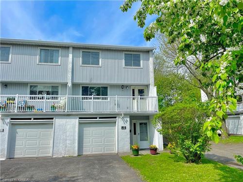 12-4427 Bath Road, Amherstview, ON - Outdoor With Balcony