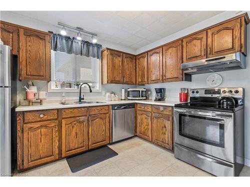 468 Camden Road, Greater Napanee, ON - Indoor Photo Showing Kitchen With Double Sink