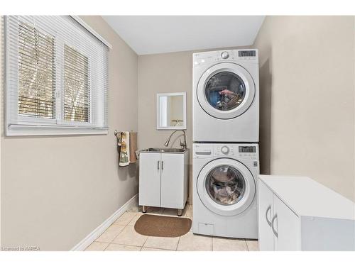 105 Taber Hill Lane, Rideau Lakes, ON - Indoor Photo Showing Laundry Room