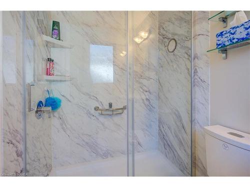 22 Abbey Dawn Drive, Bath, ON - Indoor Photo Showing Bathroom