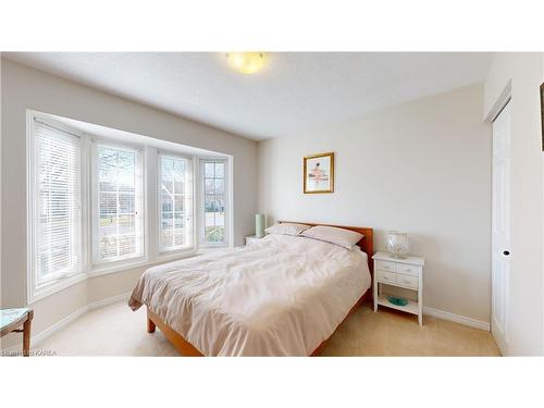 22 Abbey Dawn Drive, Bath, ON - Indoor Photo Showing Bedroom