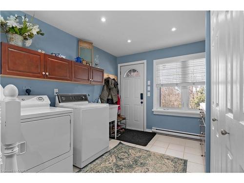 3952 Highway 15, Kingston, ON - Indoor Photo Showing Laundry Room