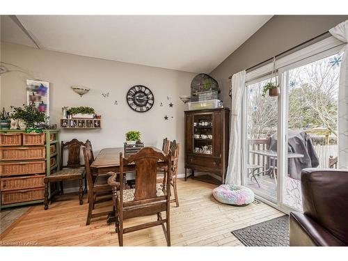 1368 Thornwood Crescent, Kingston, ON - Indoor Photo Showing Dining Room