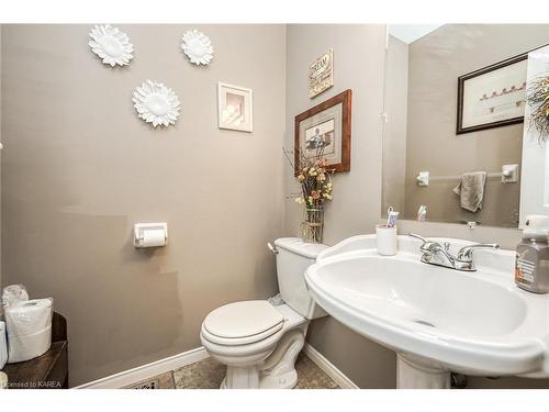 1368 Thornwood Crescent, Kingston, ON - Indoor Photo Showing Bathroom