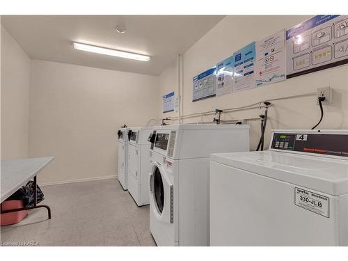 309-1010 Pembridge Crescent, Kingston, ON - Indoor Photo Showing Laundry Room