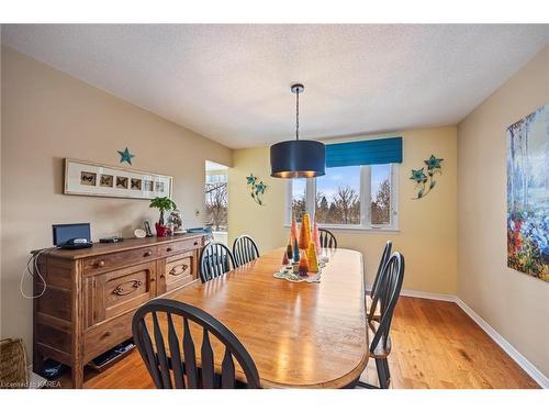 1146 Lancaster Drive, Kingston, ON - Indoor Photo Showing Dining Room