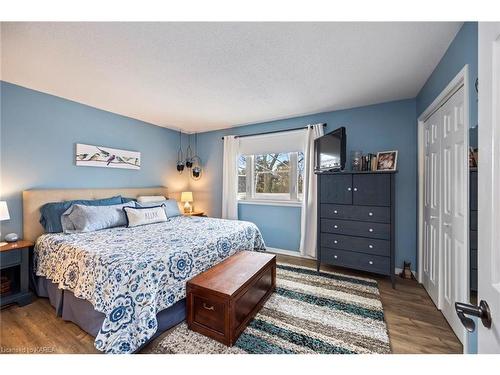 1146 Lancaster Drive, Kingston, ON - Indoor Photo Showing Bedroom