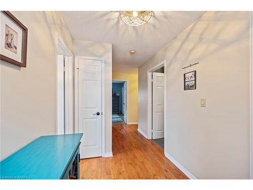 1146 Lancaster Drive, Kingston, ON - Indoor Photo Showing Other Room