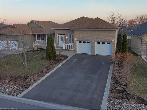 118 Islandview Drive, Amherstview, ON - Outdoor