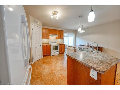 118 Islandview Drive, Amherstview, ON - Indoor Photo Showing Kitchen With Double Sink