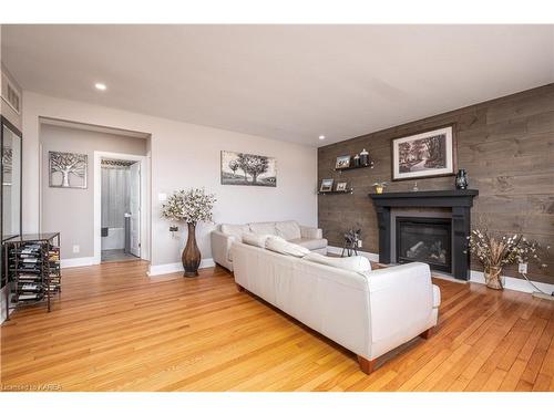 252 Parsons Way, Lanark, ON - Indoor Photo Showing Living Room With Fireplace