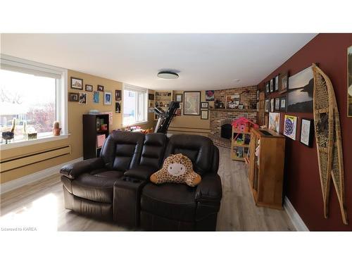 34 Riverview Drive, Brockville, ON - Indoor Photo Showing Other Room