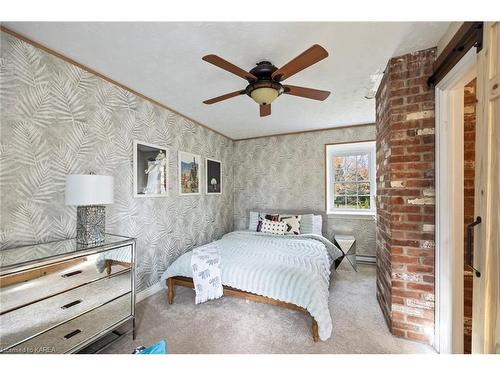 283 Simmons Road, Odessa, ON - Indoor Photo Showing Bedroom