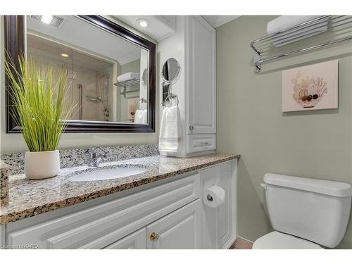 1203-165 Ontario Street, Kingston, ON - Indoor Photo Showing Bathroom