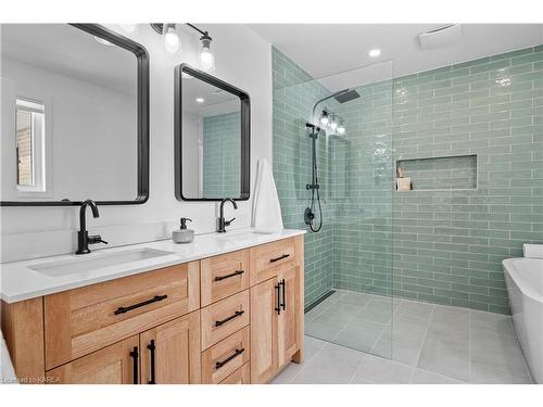 3289 County Road 6, Colebrook, ON - Indoor Photo Showing Bathroom