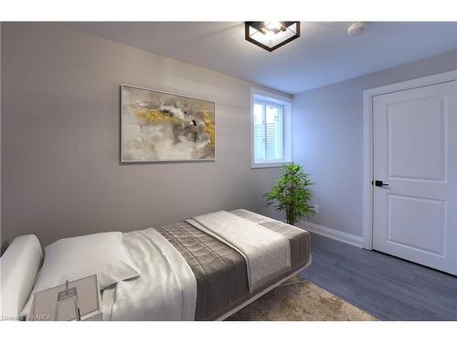 2-1308 Edwin Street, Kingston, ON - Indoor Photo Showing Bedroom