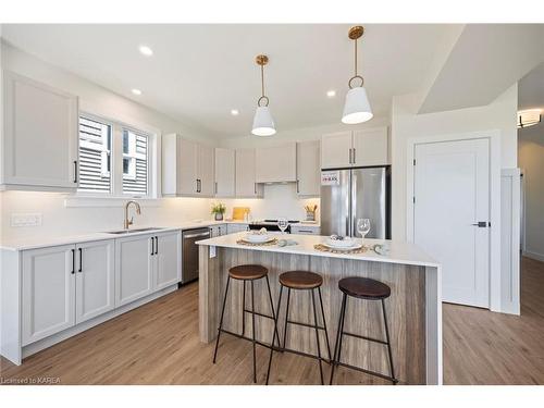 157 Mcdonough Crescent, Amherstview, ON - Indoor Photo Showing Kitchen With Upgraded Kitchen