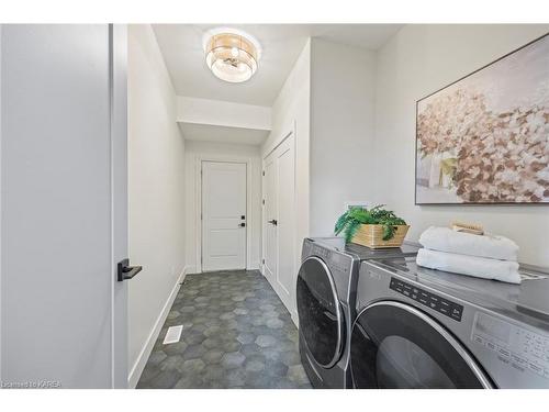 157 Mcdonough Crescent, Amherstview, ON - Indoor Photo Showing Laundry Room