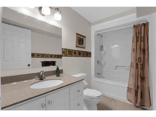 35 Sunrise Court, Belleville, ON - Indoor Photo Showing Bathroom