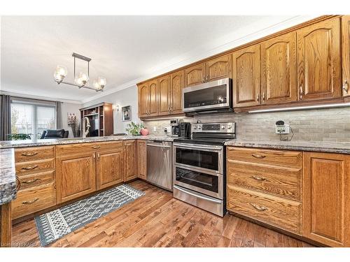46 United Street, Selby, ON - Indoor Photo Showing Kitchen