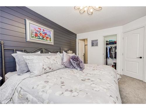 1110 Crossfield Avenue, Kingston, ON - Indoor Photo Showing Bedroom
